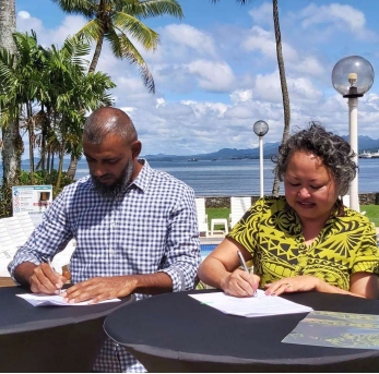 This week we hear from one of our Alumni of the 2019 Leadership Fiji Program, Serupepeli Vularika, who was one of the first responders and front liners at Lautoka Hospital when COVID-19 hit our shores last year.